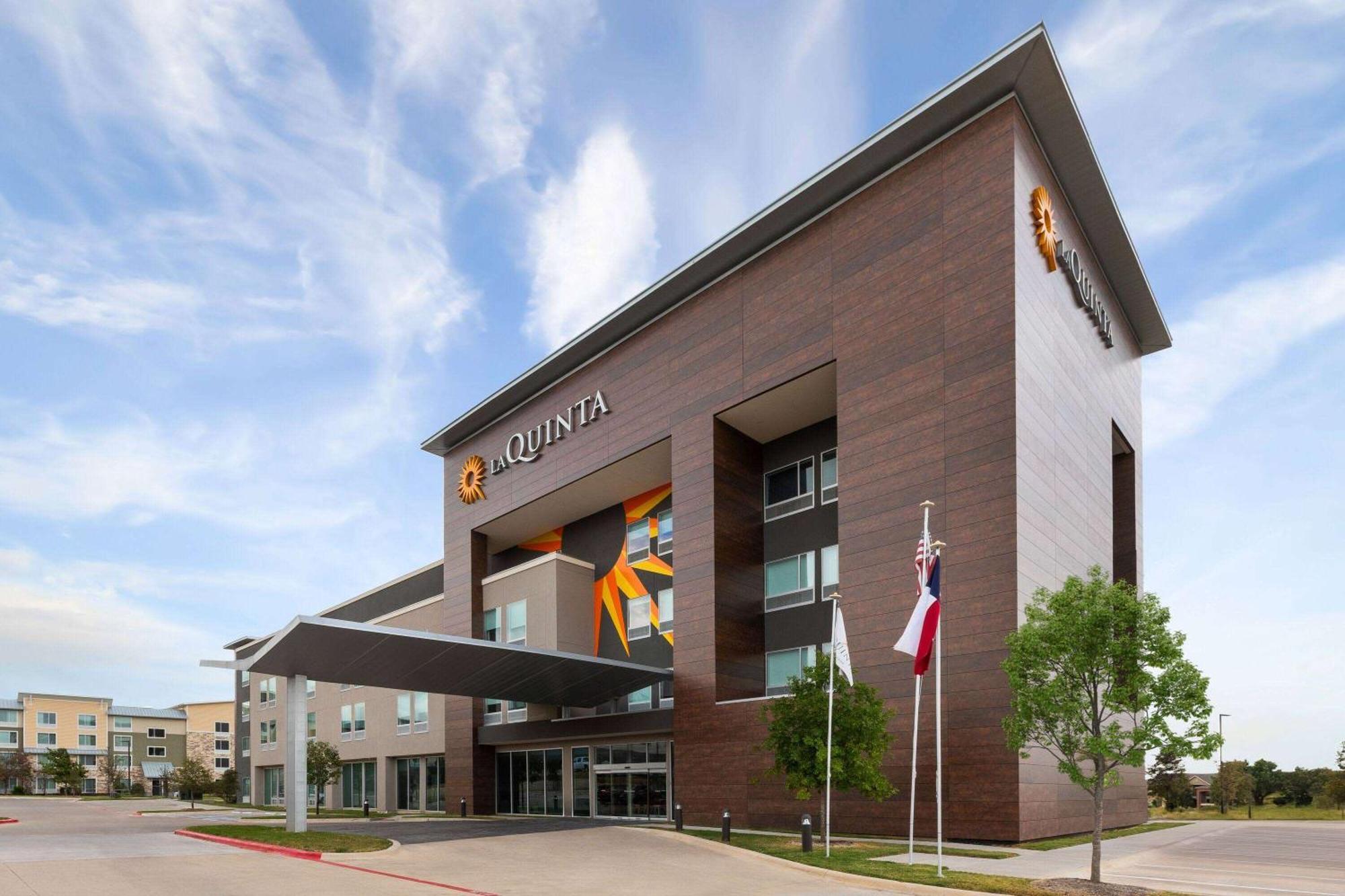 La Quinta & By Wyndham Parmer Tech Ridge * Austin