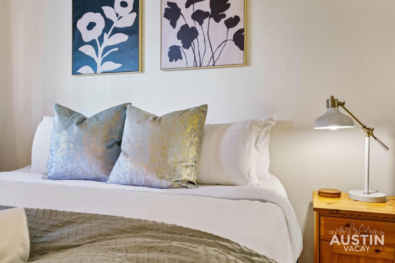 Pet Friendly W Pool Minutes From Zilker Park In