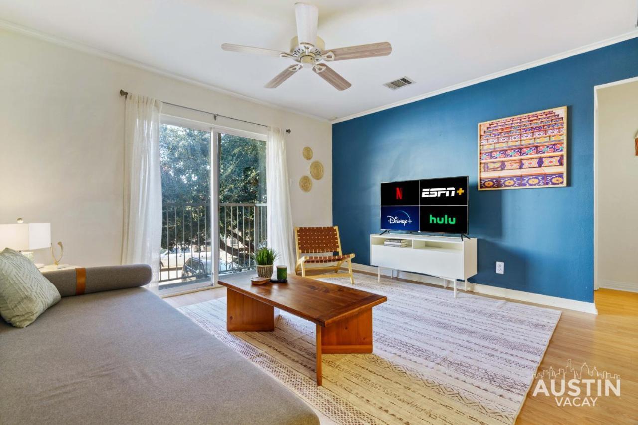 Pet Friendly W Pool Minutes From Zilker Park In Apartment