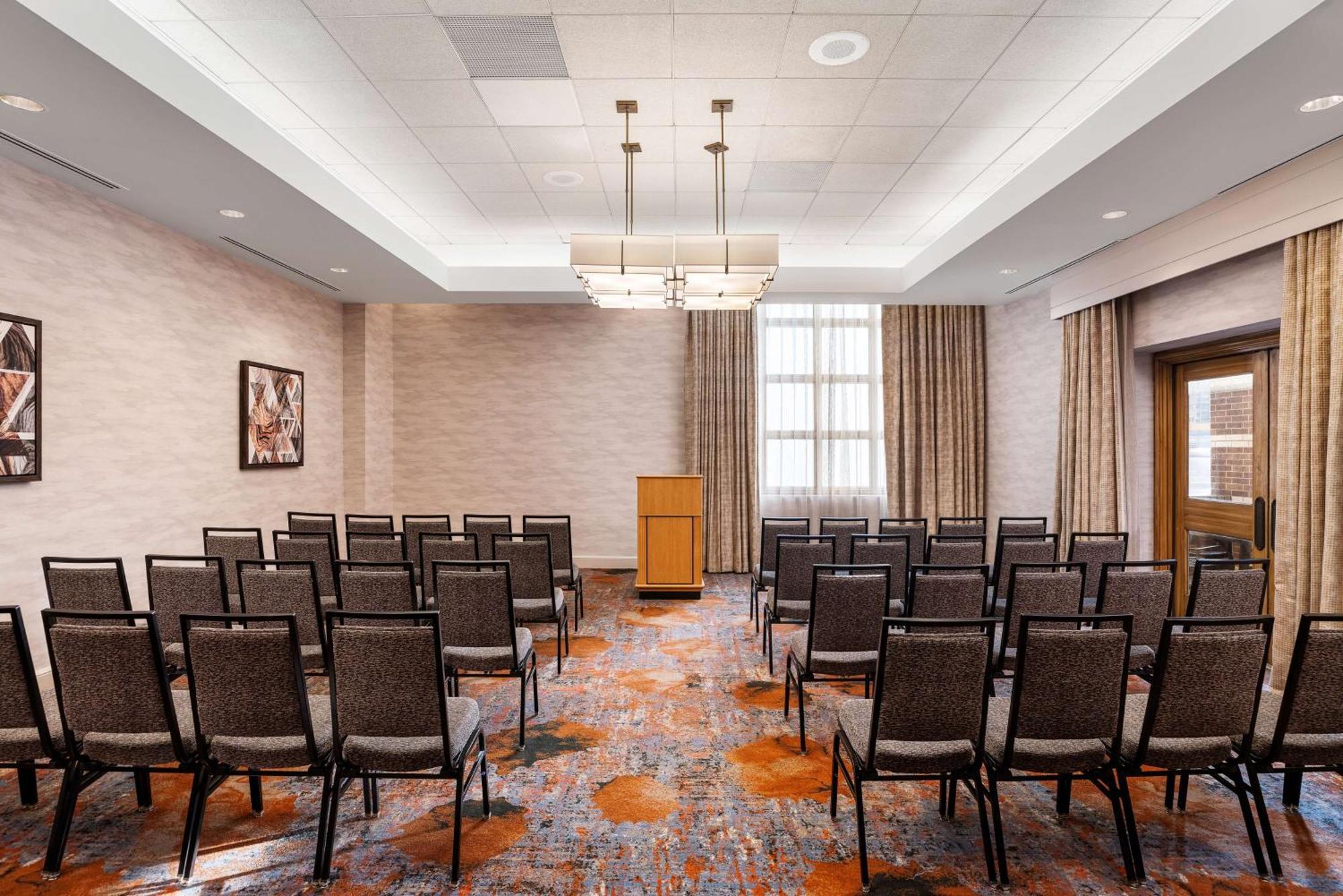 Doubletree By Hilton Downtown Capitol 4* Austin