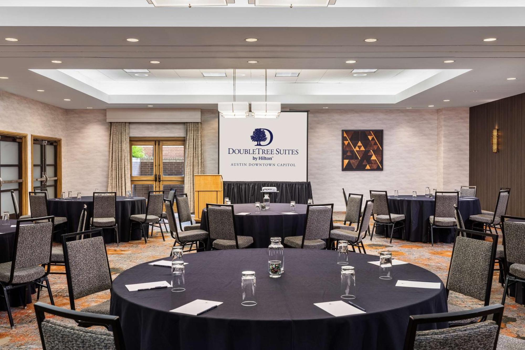 Hotel Doubletree By Hilton Downtown Capitol Austin