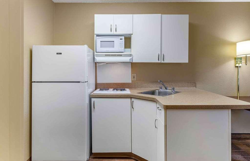Extended America - - Northwest Arboretum Hotel 2*