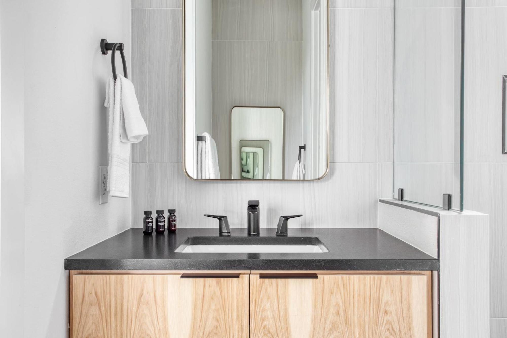 Holiday home Melody By Avantstay Peloton Included Sleek *