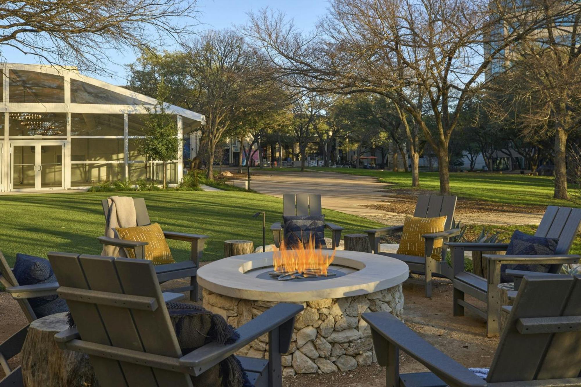 Renaissance 4* Austin