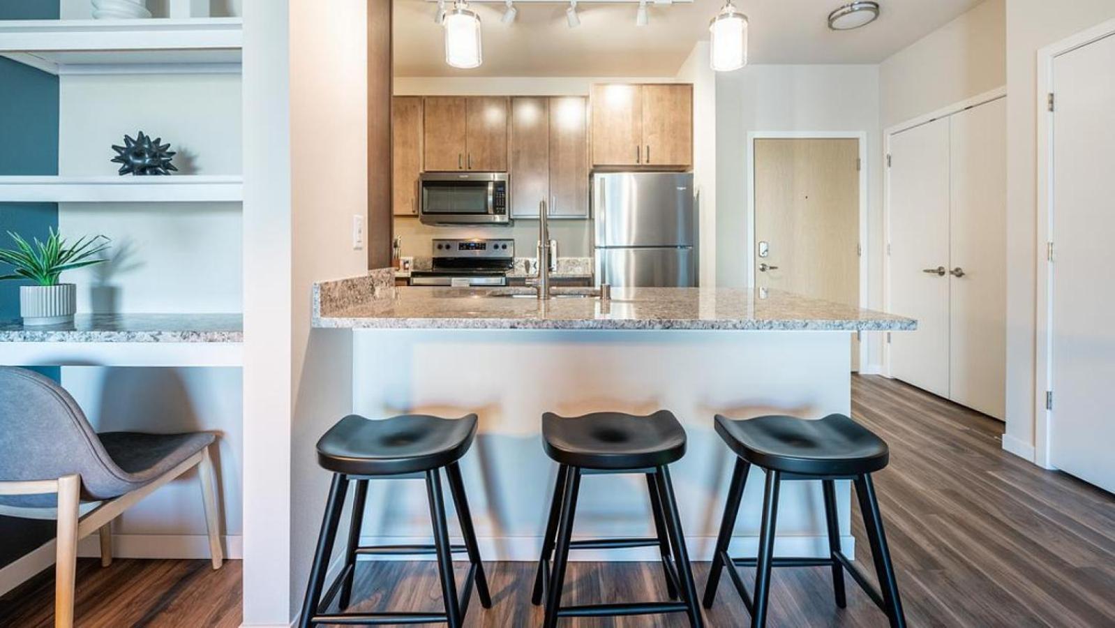 Apartment Landing At Muller Flats - 2 Bedrooms In Windsor Park