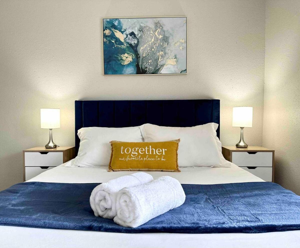 Apartment Comfy 1br In Sola 5 Minutes To Downtown With Free Parking *