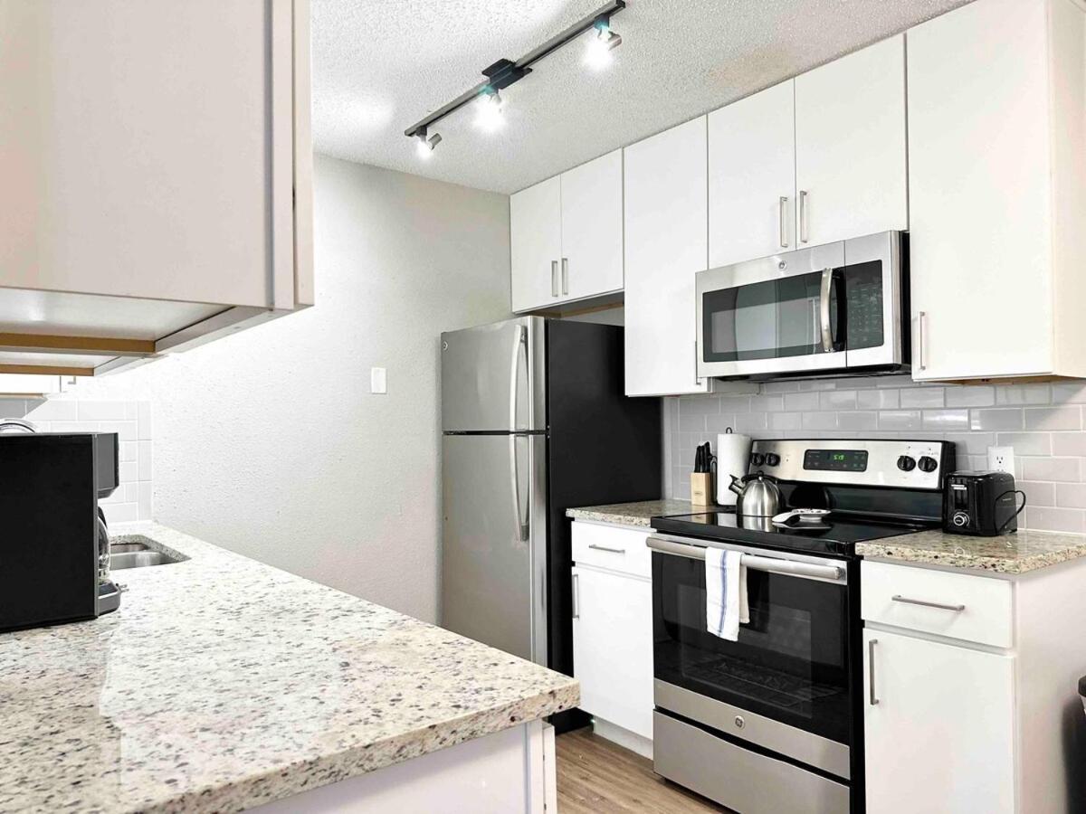 Comfy 1br In Sola 5 Minutes To Downtown With Free Parking