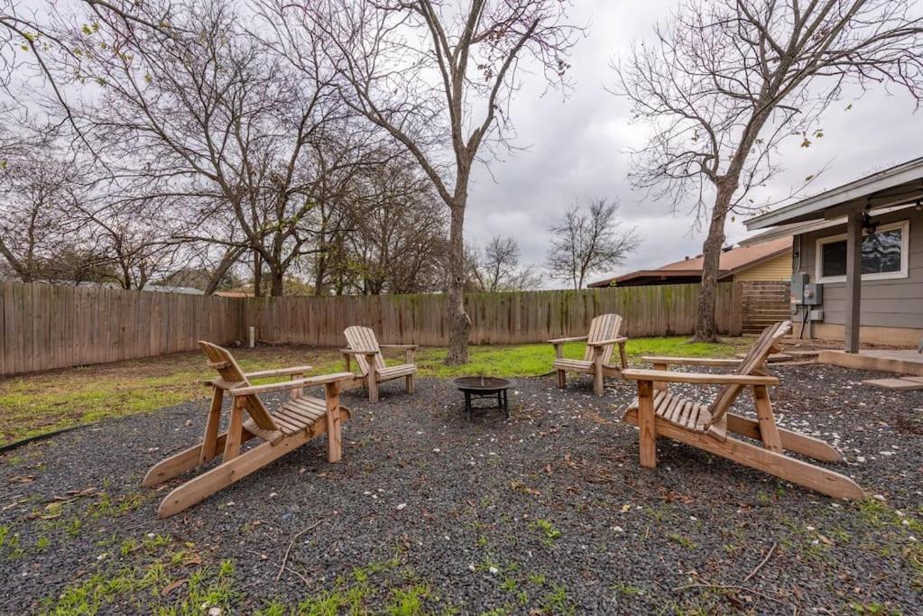 Holiday home Prime Location 3br - Firepit & Private Yard Austin