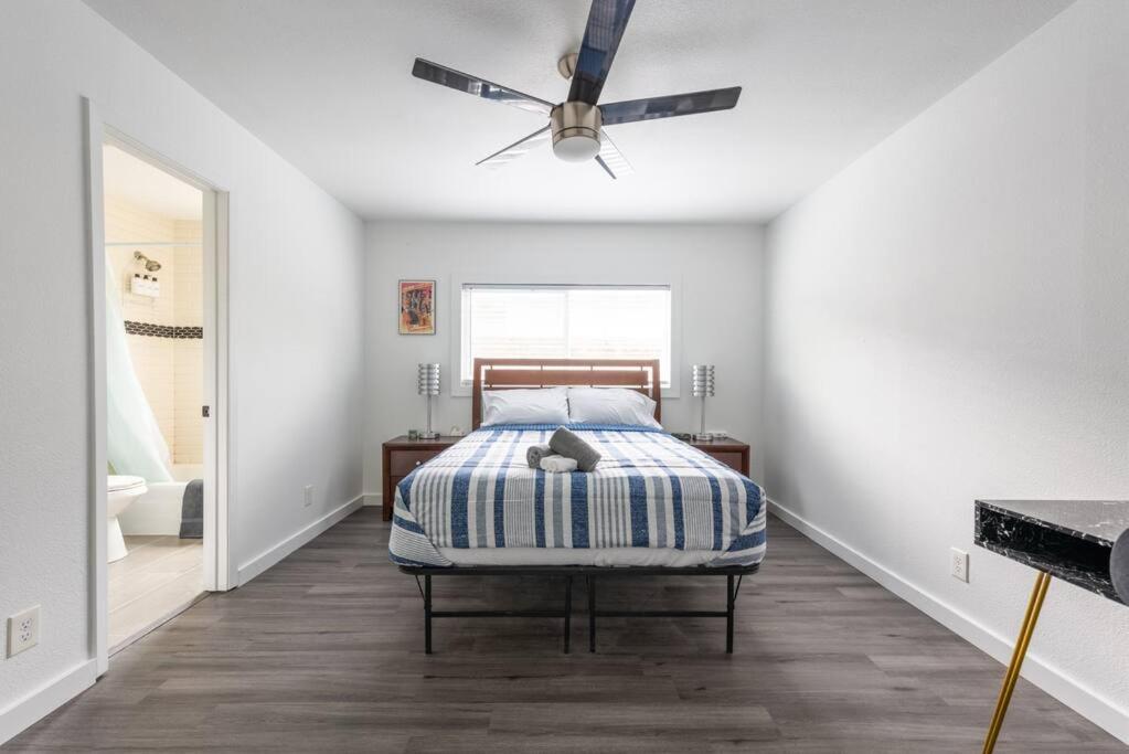 Prime Location 3br - Firepit & Private Yard Holiday home Austin
