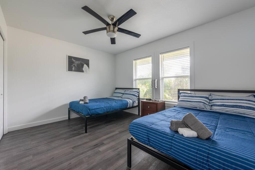 Holiday home Prime Location 3br - Firepit & Private Yard Austin