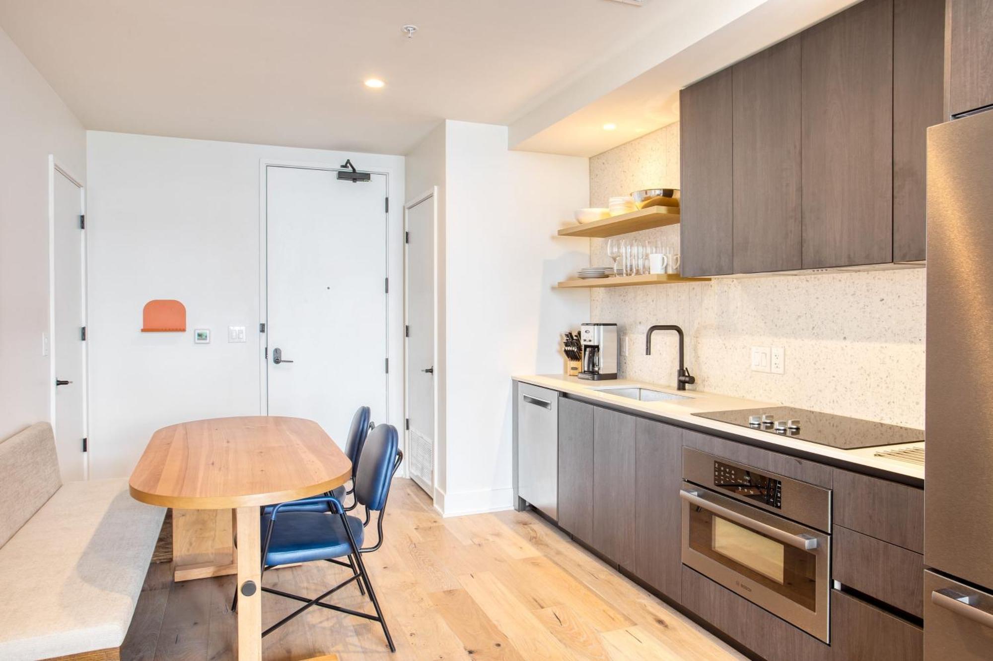 Holiday home Sleeps 40 12 In New High Rise W Rooftop Pool Gym Yoga *