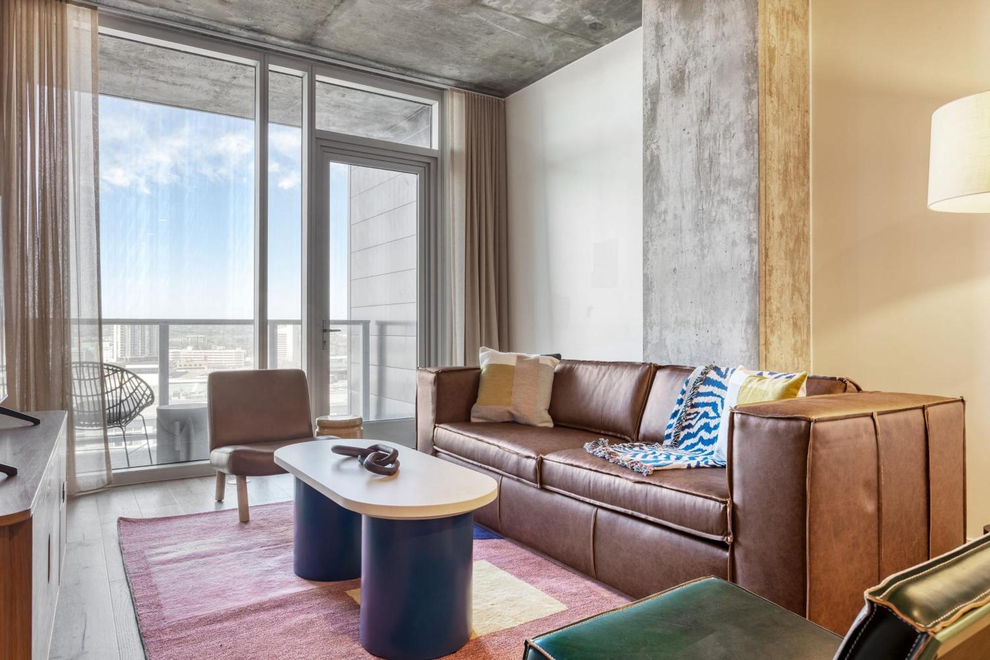 Holiday home Sleeps 40 12 In New High Rise W Rooftop Pool Gym Yoga *