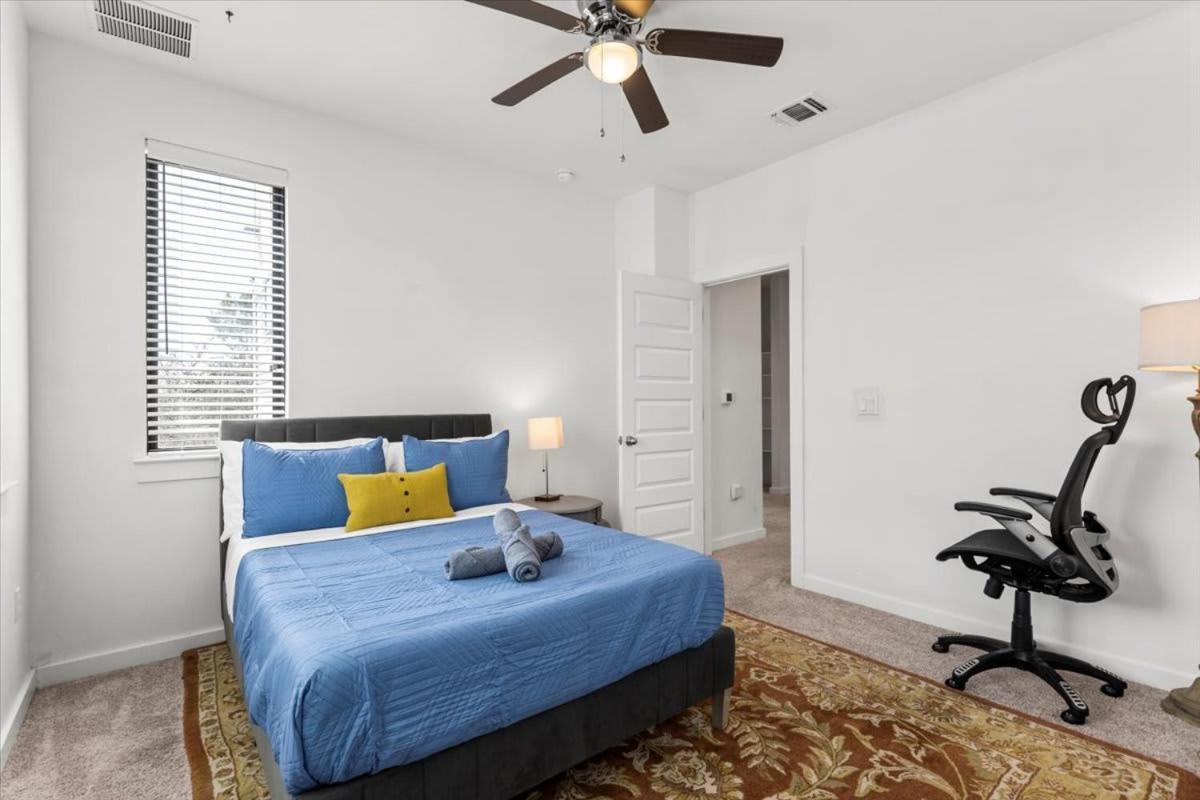 Holiday home Stunning 3br In Desirable Location