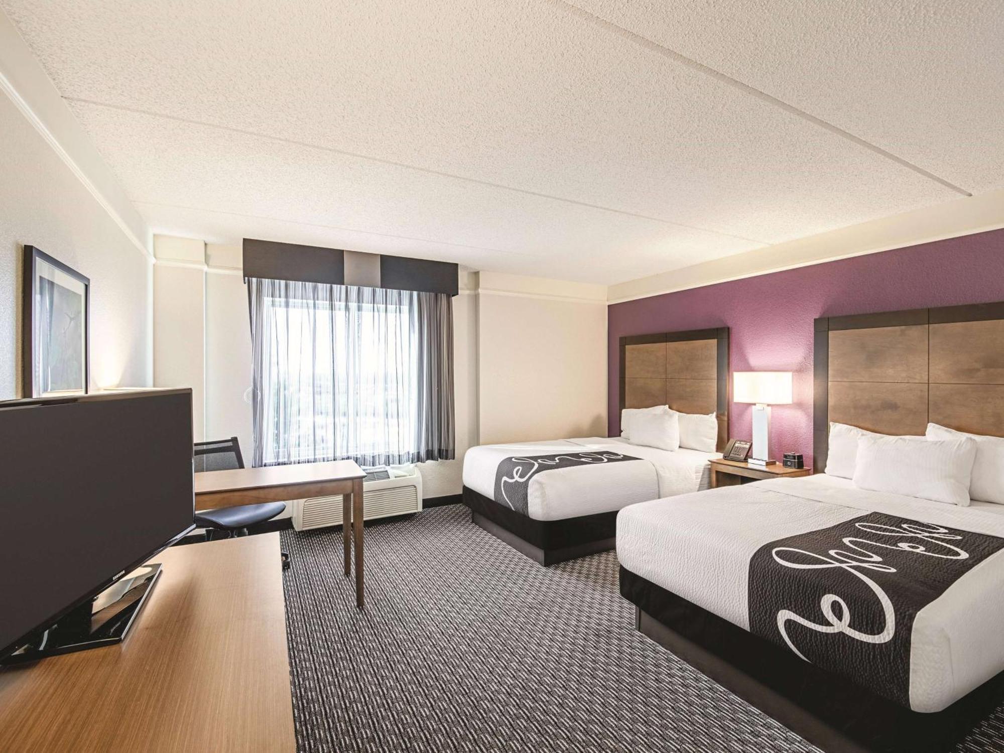 La Quinta By Wyndham Airport 3*