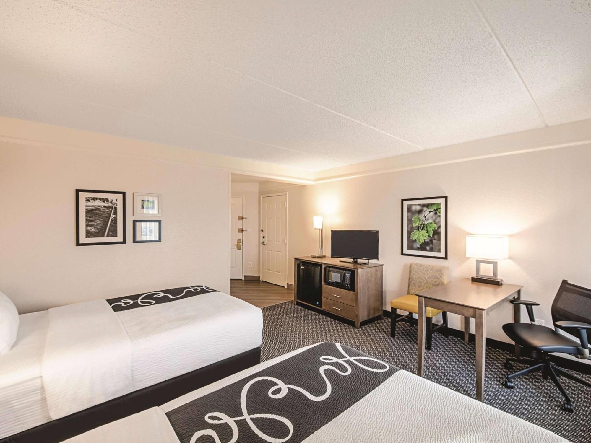 La Quinta By Wyndham Airport Austin