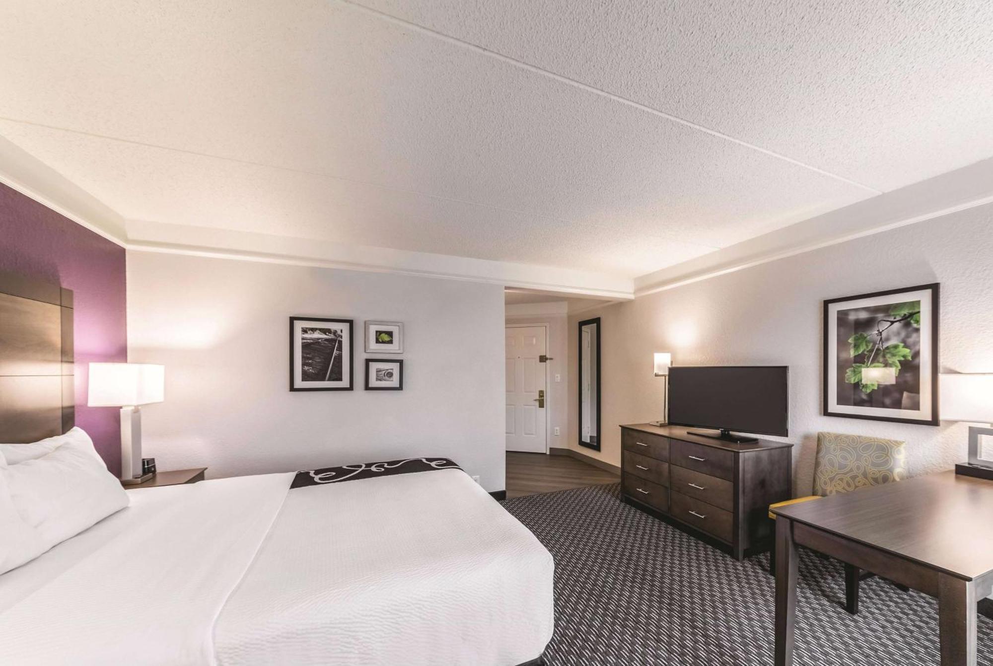 La Quinta By Wyndham Airport 3*