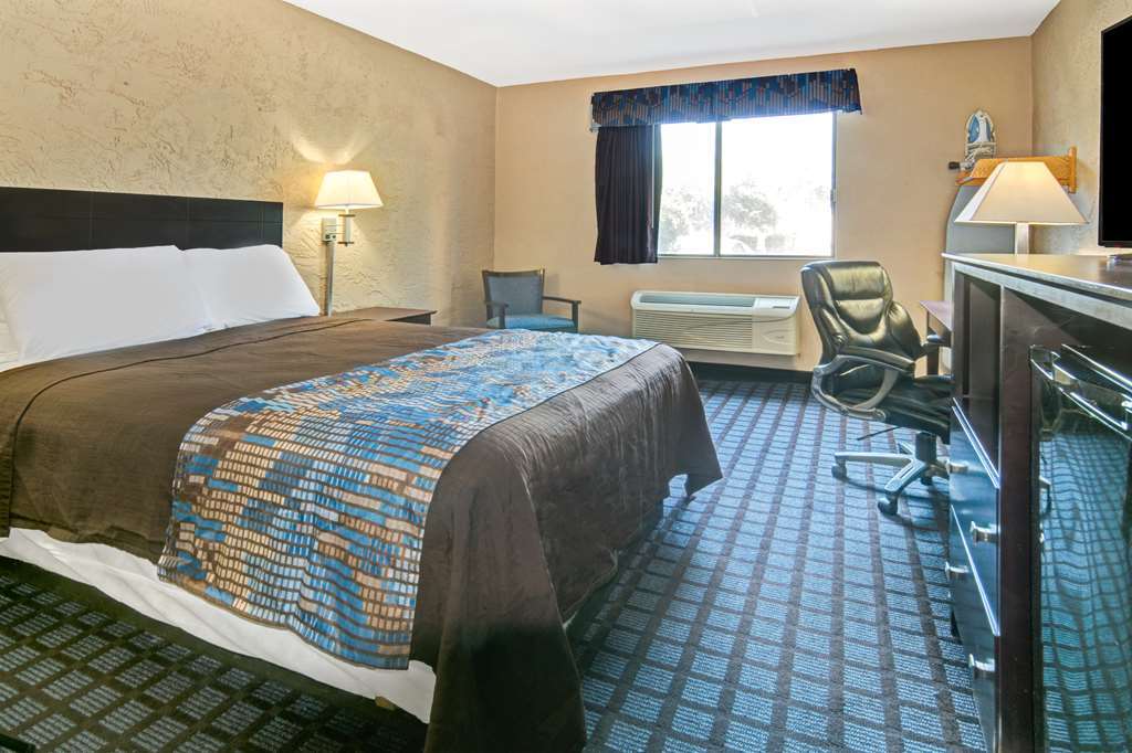 Hotel Rodeway 2*