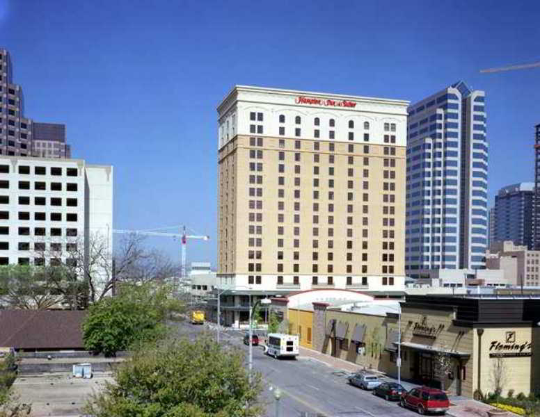 Hotel Hampton & Austin-downtown/convention Center 3*