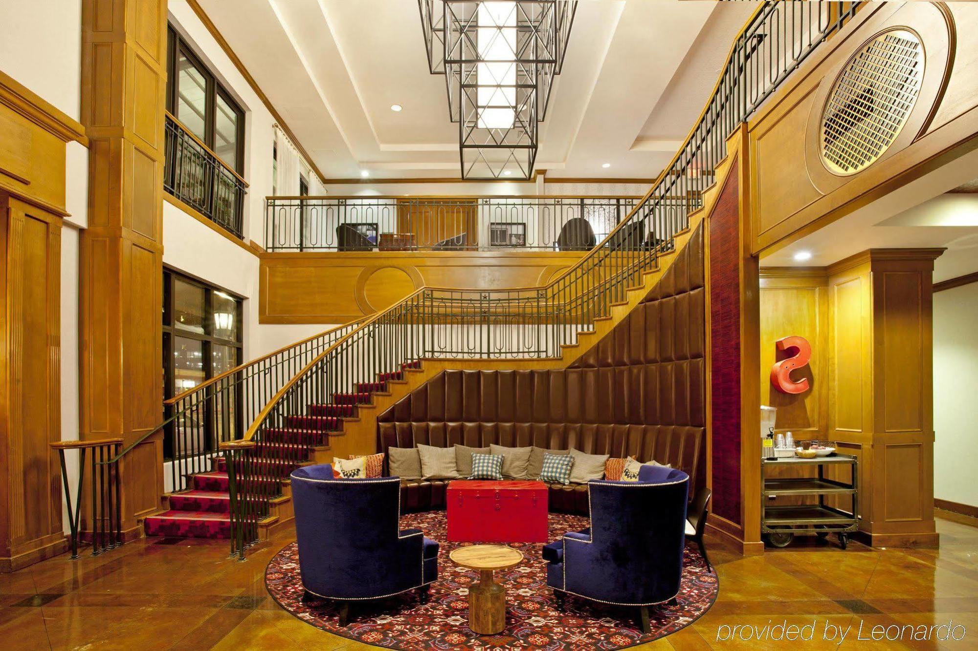 Hampton & Austin-downtown/convention Center Hotel 3*