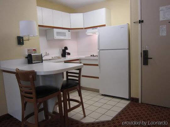 Extended America - - Downtown - Town Hotel