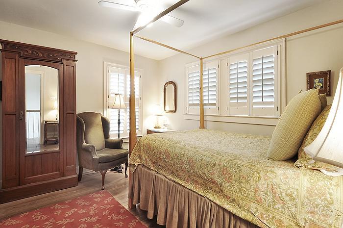 Adams House Bed & Breakfast Bed & Breakfast 4*