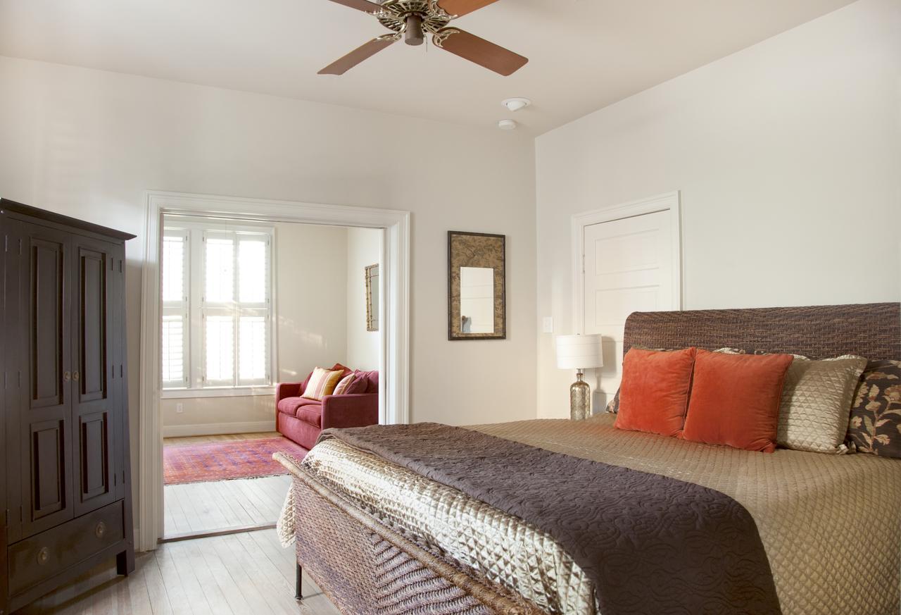 Adams House Bed & Breakfast Bed & Breakfast