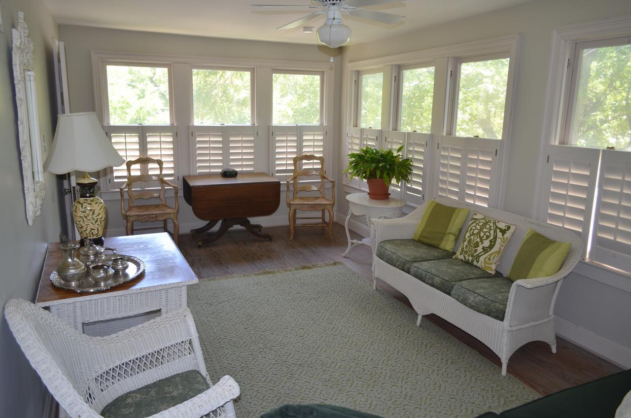 Adams House Bed & Breakfast