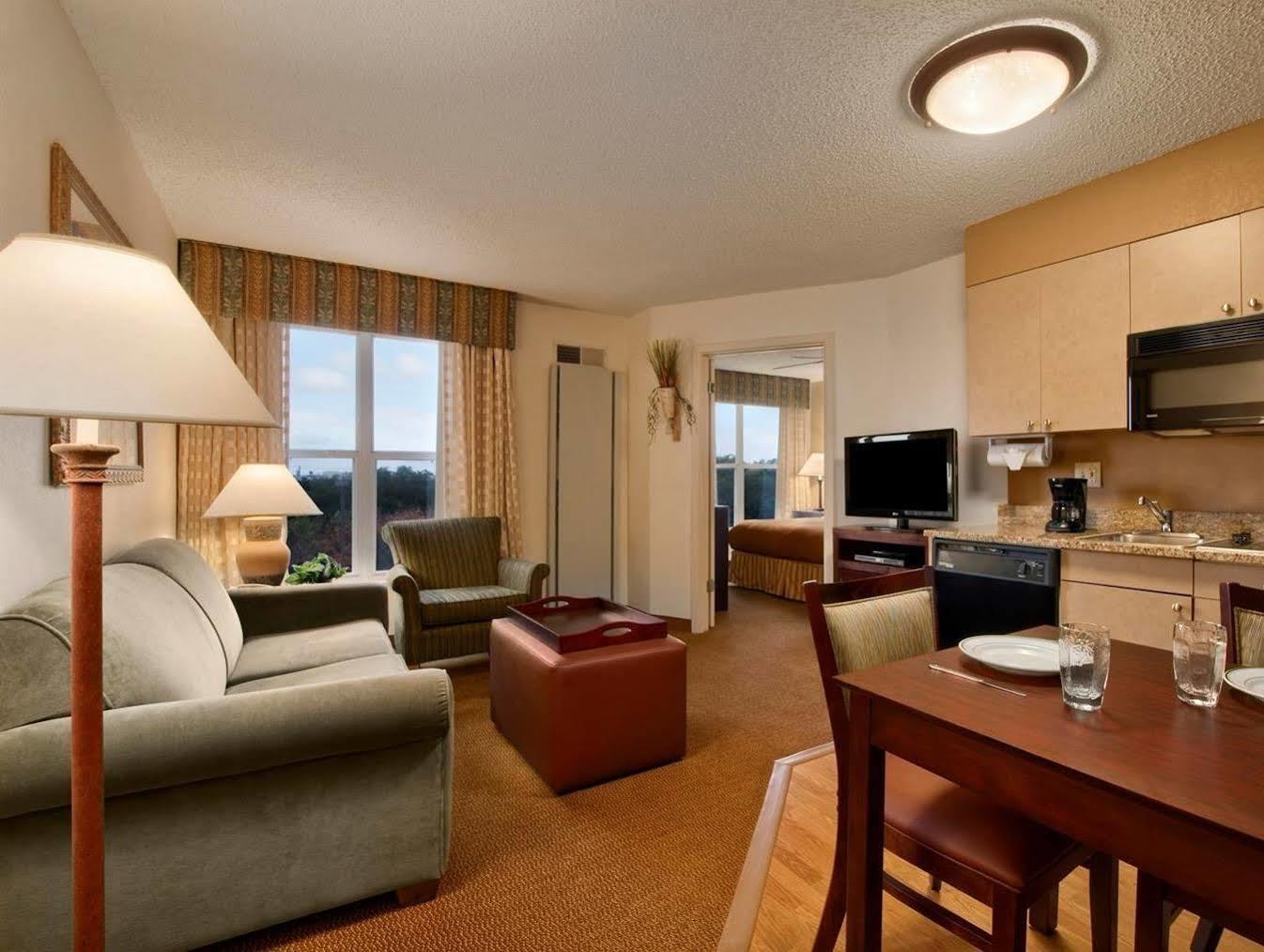 Hotel Homewood By Hilton South Austin