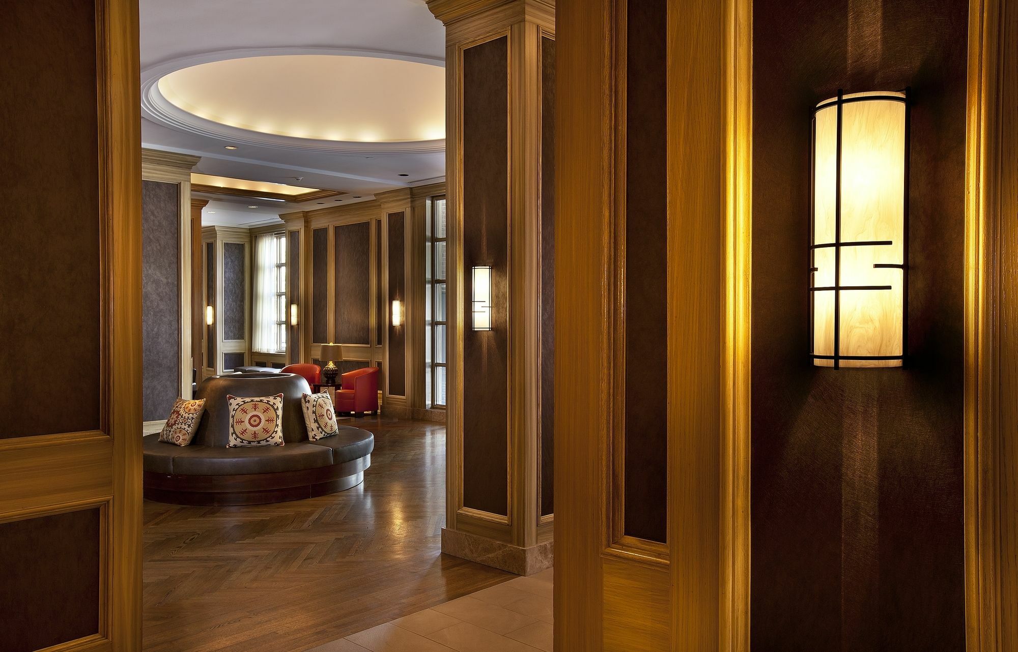 Doubletree By Hilton Downtown Capitol Hotel 4*