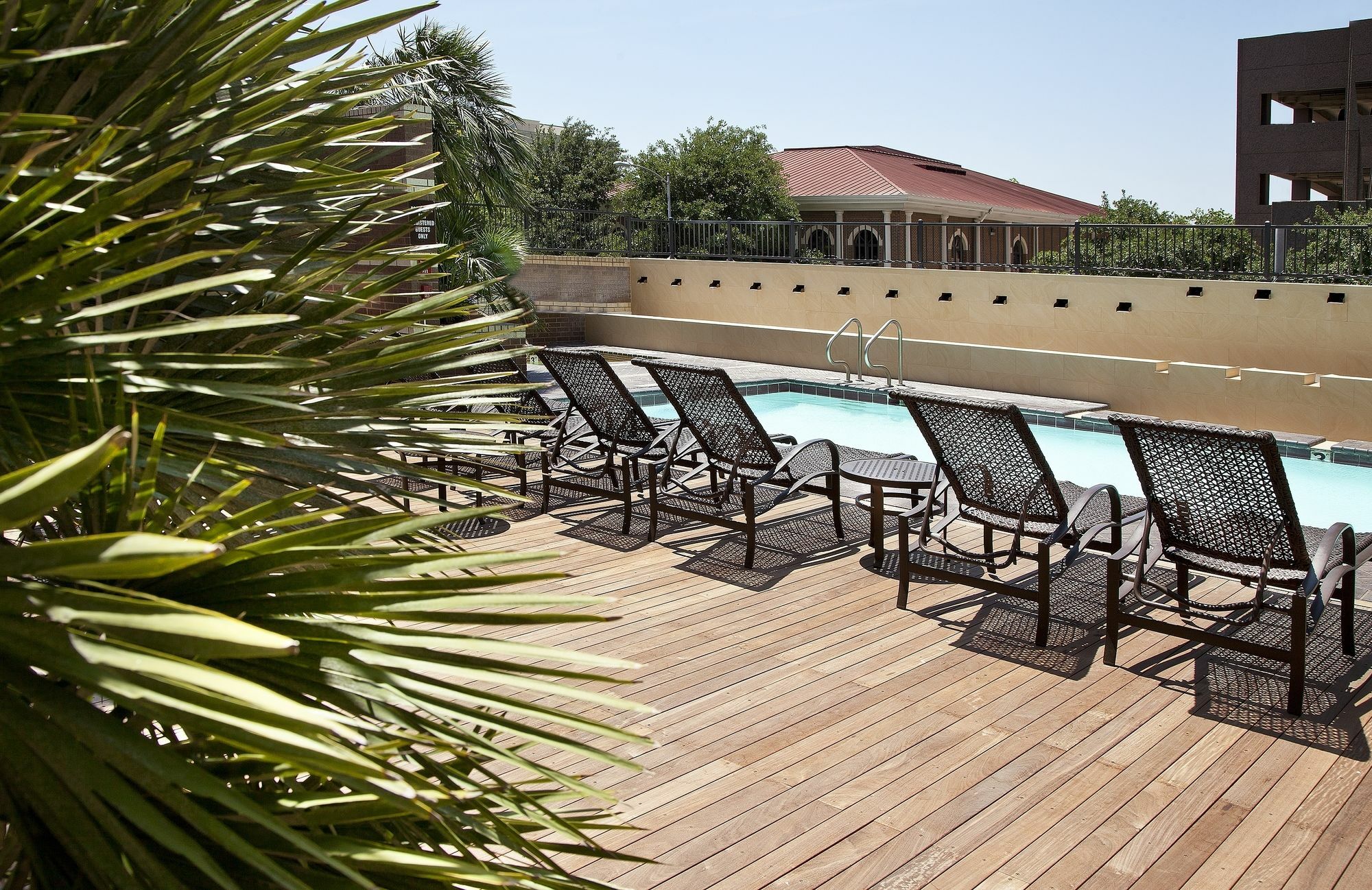 Doubletree By Hilton Downtown Capitol 4*