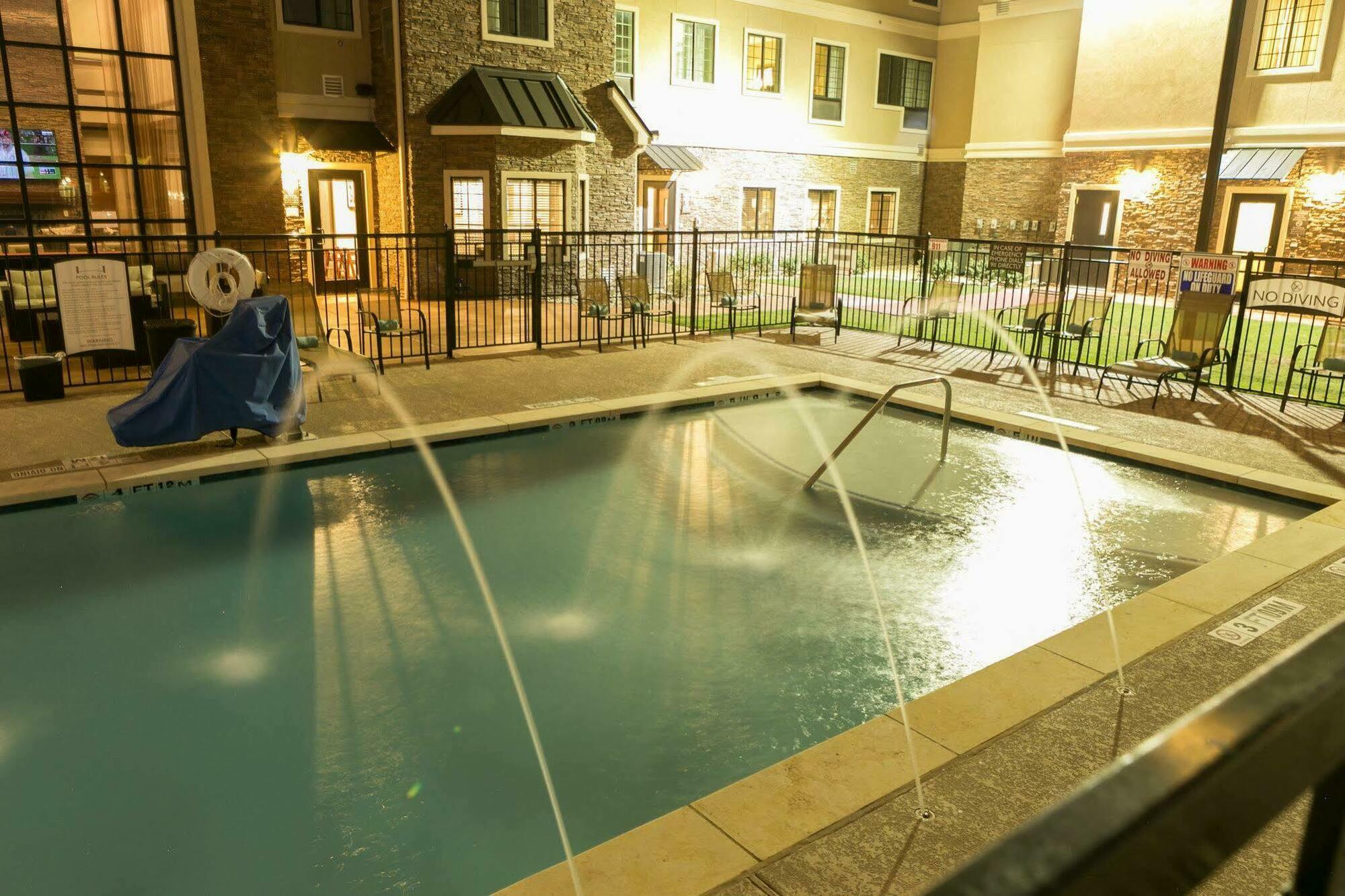 Hotel Staybridge North - Parmer Lane By Ihg Austin