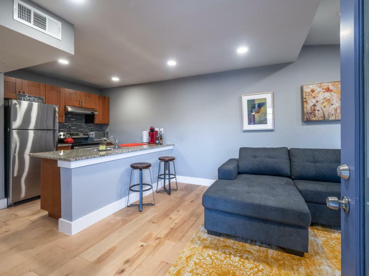 Verandas At Uptown