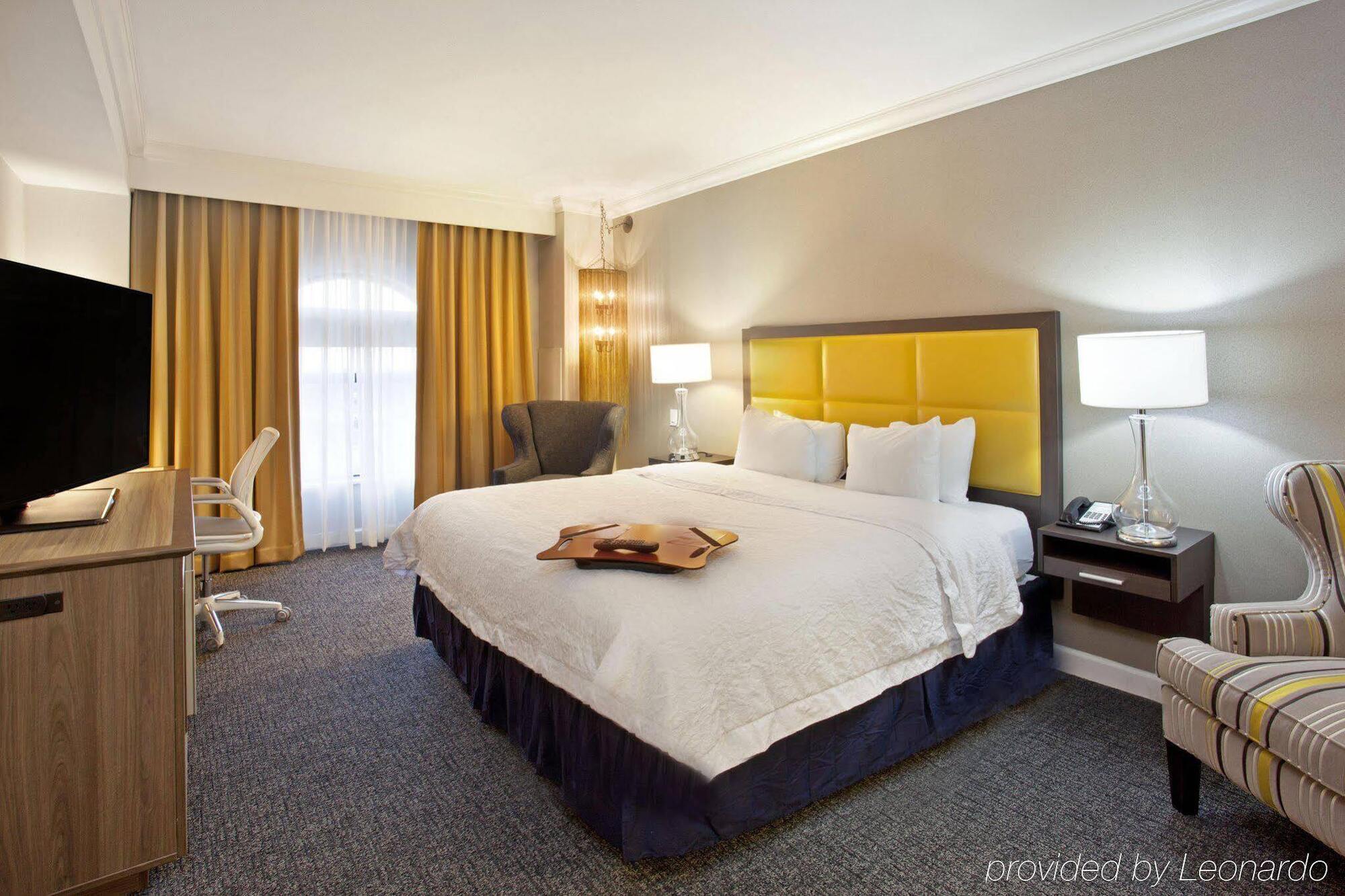 Hampton & Austin-downtown/convention Center 3* Austin